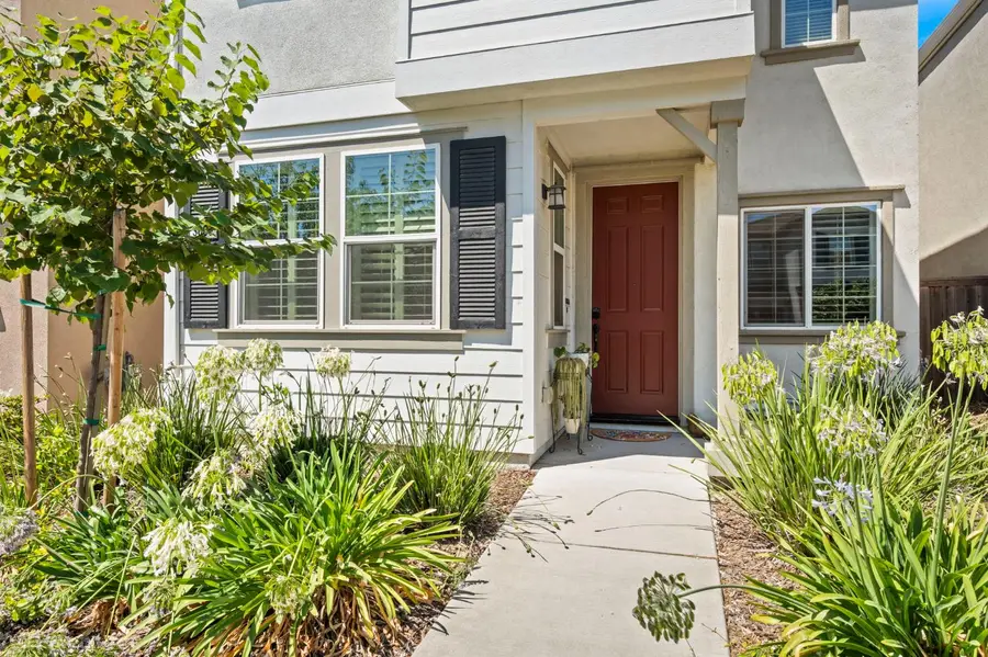 3809 Amelia Rose Way, Sacramento, CA 95834 - Image #3