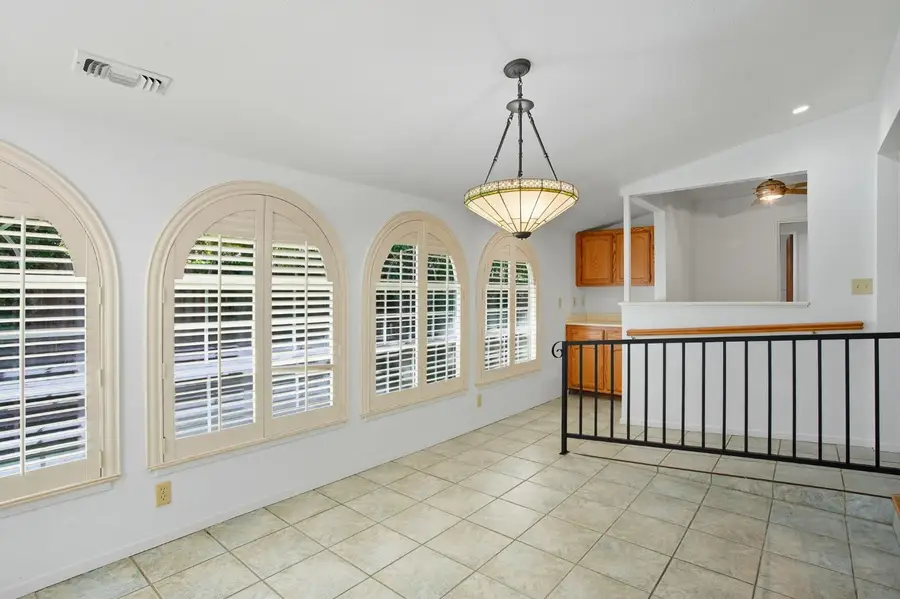 158 Globe Avenue, Sacramento, CA 95815 - Image #3