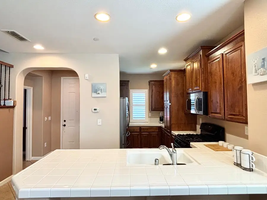 8822 Wheelton Road, Elk Grove, CA 95624 - Image #3