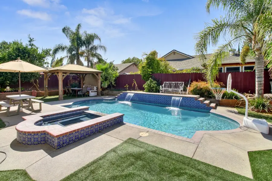 9416 Redwater Drive, Antelope, CA 95843 - Image #2