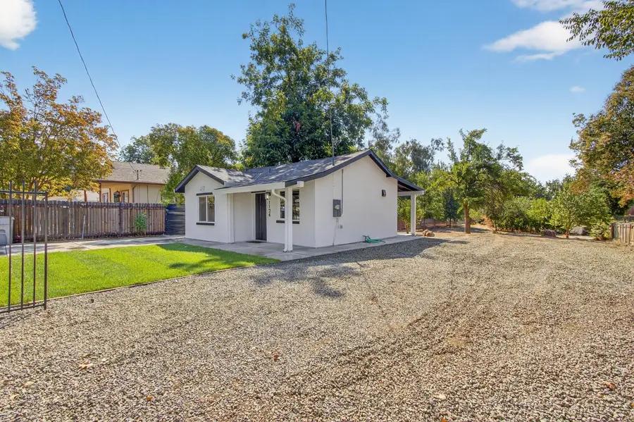 1124 Acacia Avenue, Sacramento, CA 95815 - Image #3