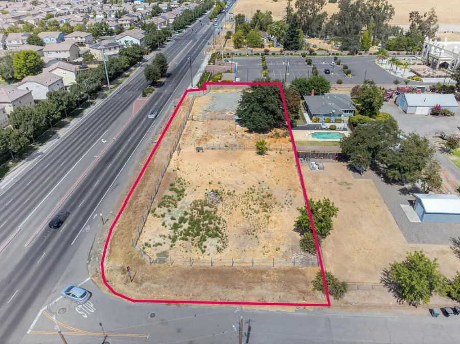 8901 Leland Avenue, Sacramento, CA 95829 - Image #2