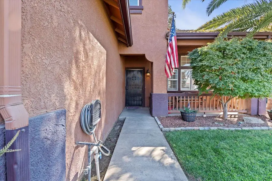 342 Sunnyhill Drive, Turlock, CA 95382 - Image #3