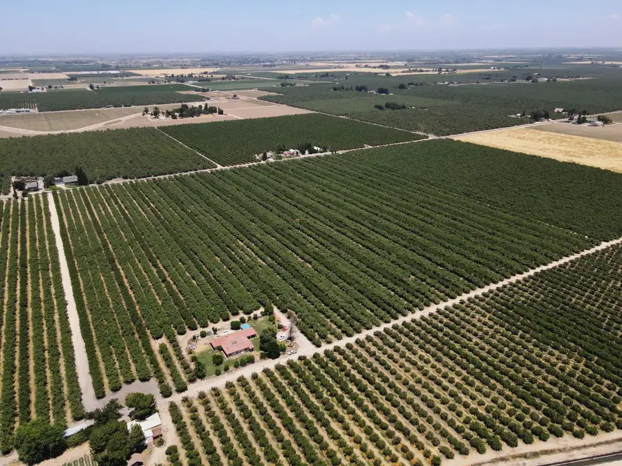 14359 Sunset Drive, Livingston, CA 95334 - Image #2