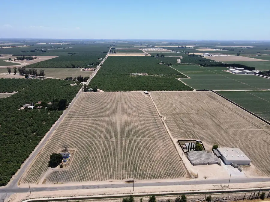 14597 Sunset Drive, Livingston, CA 95334 - Image #2