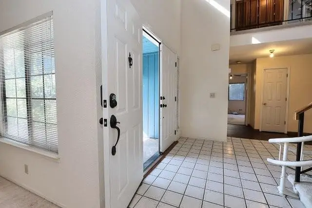 8831 Liscarney Way, Sacramento, CA 95828 - Image #2