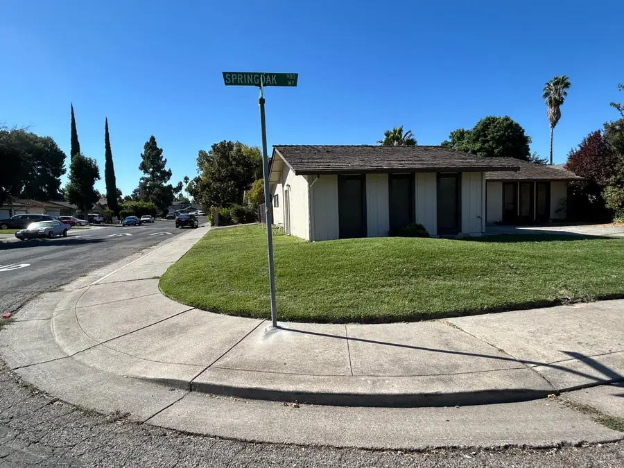 916 Springoak Way, Stockton, CA 95209 - Image #3