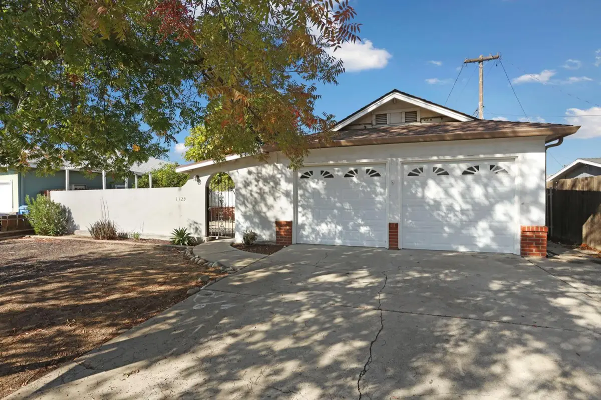 1129 E. Alameda Street, Manteca, CA 95336 - Image #1
