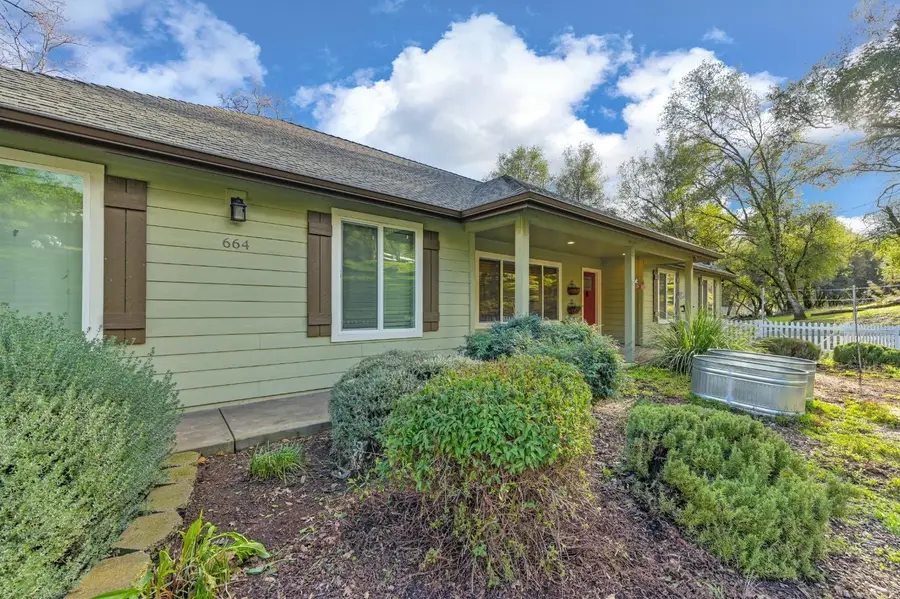 664 N. Circle, Diamond Springs, CA 95619 - Image #3