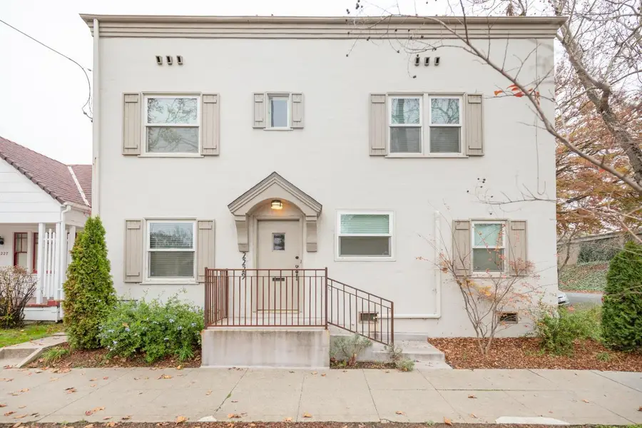 2229 24th Street, Sacramento, CA 95818 - #2