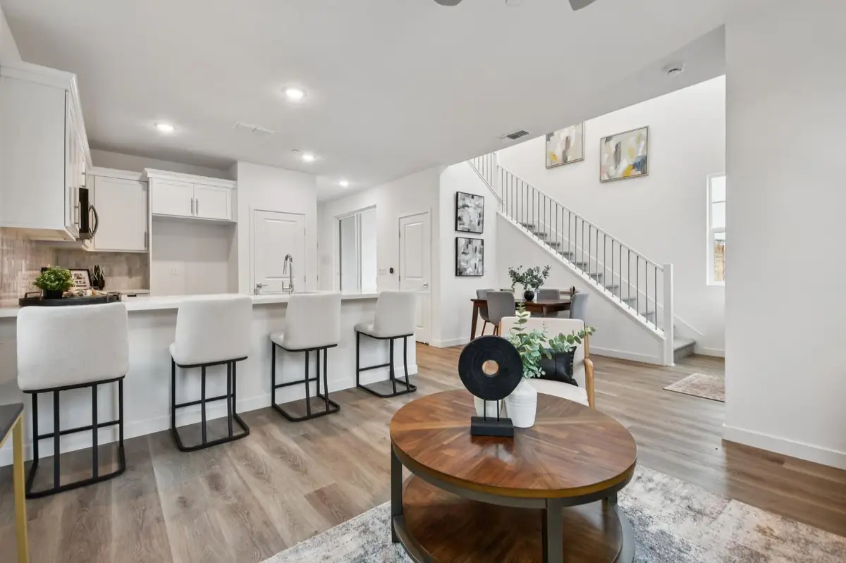 6451 Jacinto Avenue, Sacramento, CA 95823 - Image #1