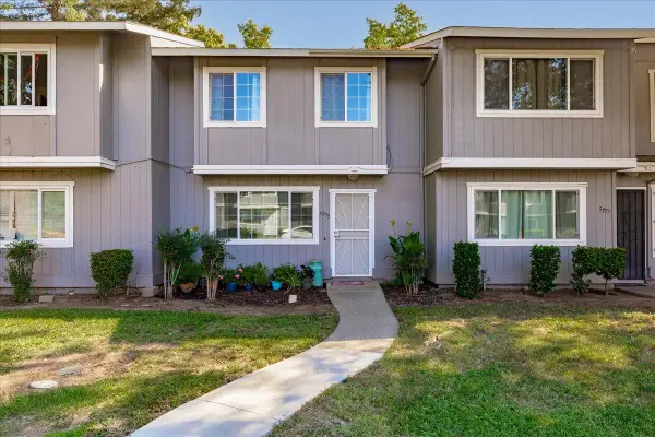 5975 Bamford Drive, Sacramento, CA 95823