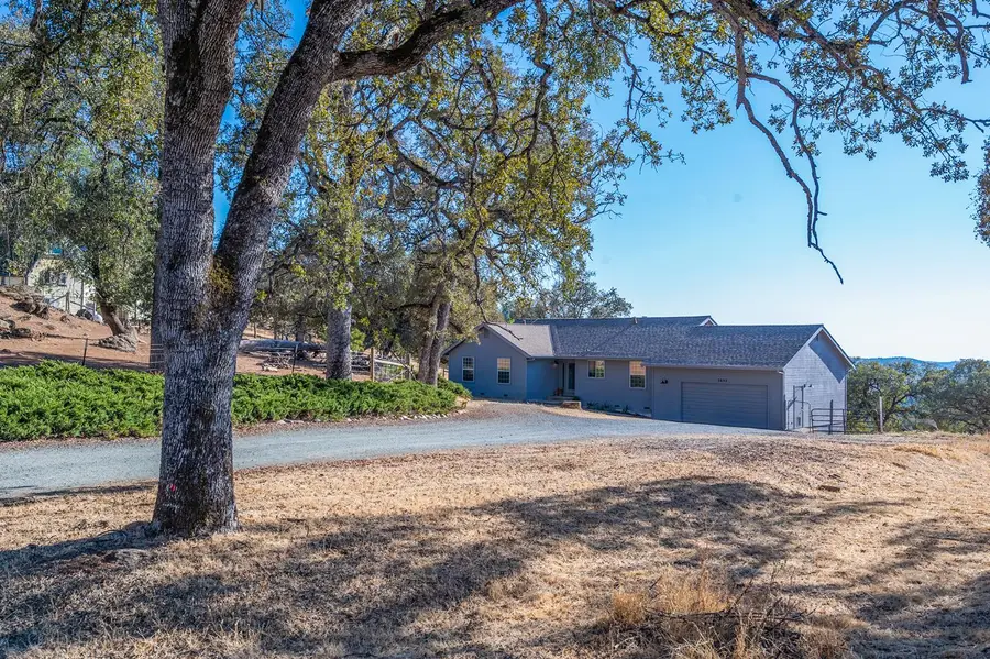 5892 Mckinley Drive, Garden Valley, CA 95633 - Image #2