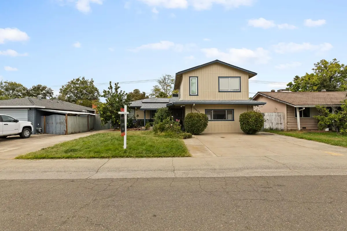 10825 Walnutwood Way, Rancho Cordova, CA 95670 - Image #1