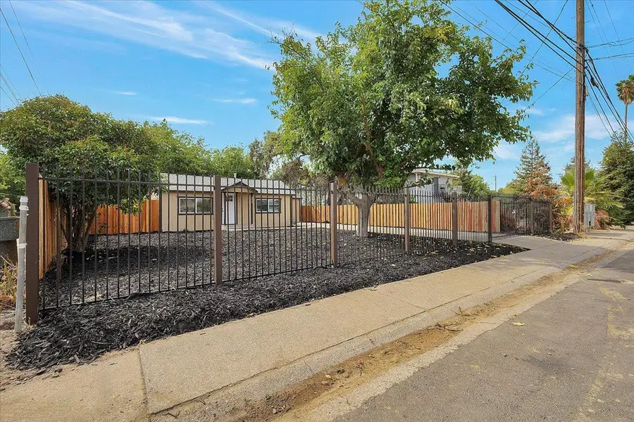 5620 Arboga Road, Olivehurst, CA 95961 - Image #3