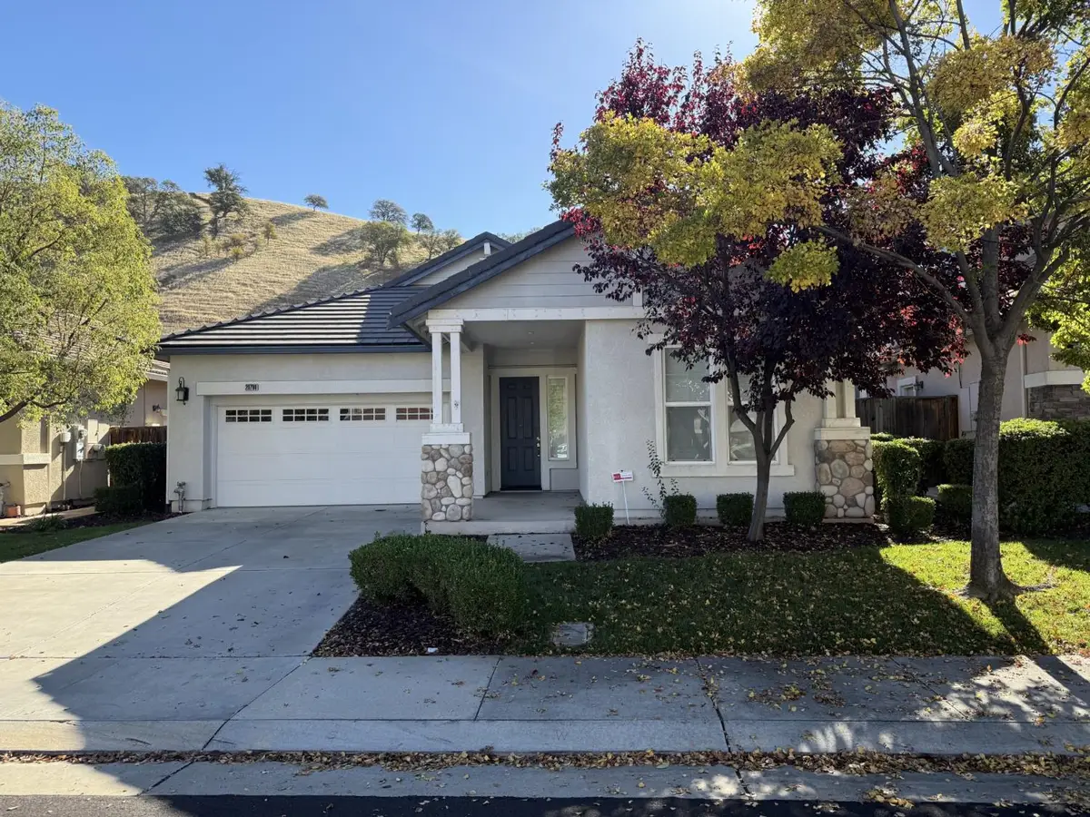 20780 Fairway Drive, Patterson, CA 95363 - Image #1