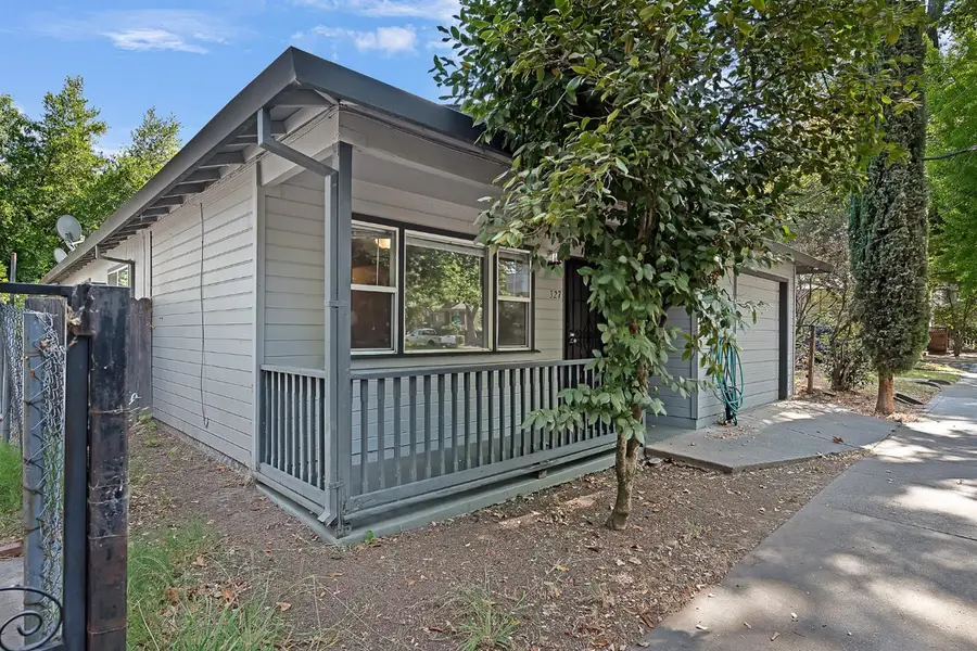 327 22nd Street, Sacramento, CA 95816 - #2