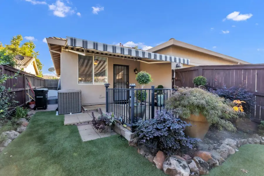 360 N Mill Valley Circle, Sacramento, CA 95835 - Image #3