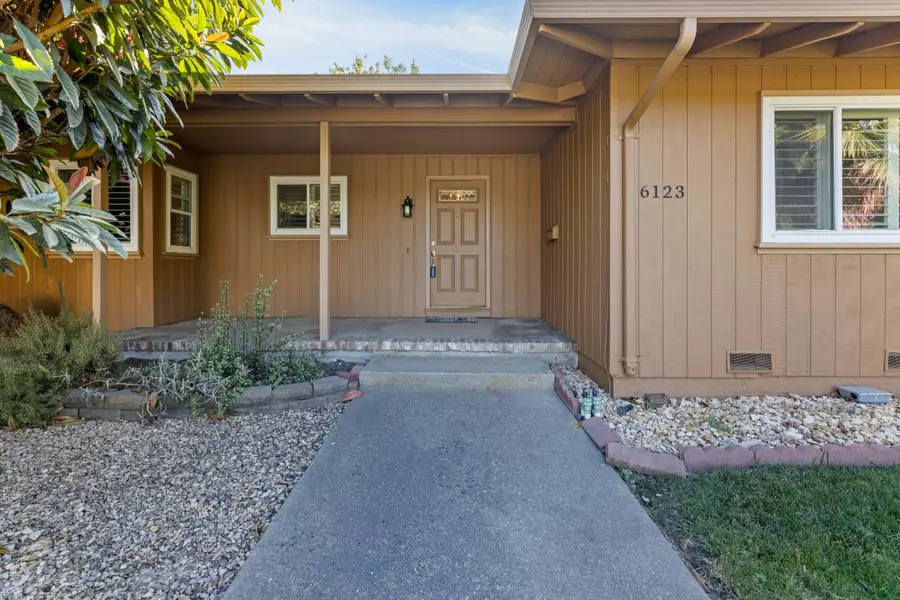 6123 Cumberland Place, Stockton, CA 95219 - Image #2