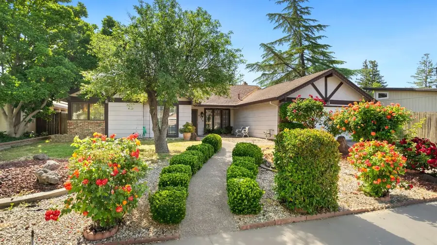 8770 Superb Circle, Elk Grove, CA 95624 - Image #2