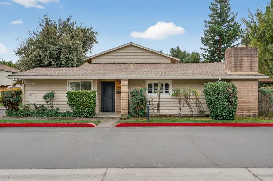 8105 La Riviera Drive, Sacramento, CA 95826 - #2