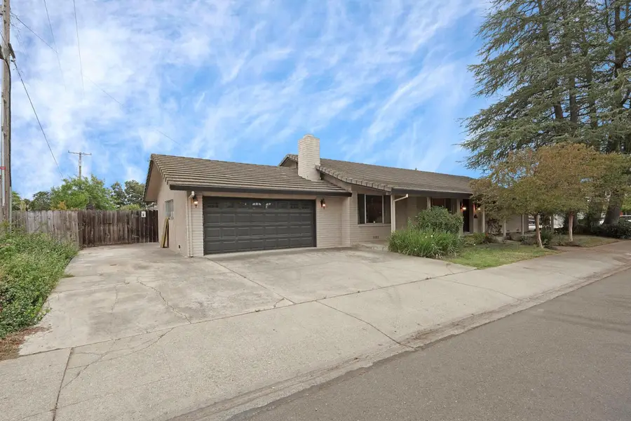 306 Shady Acres Drive, Lodi, CA 95242 - Image #2