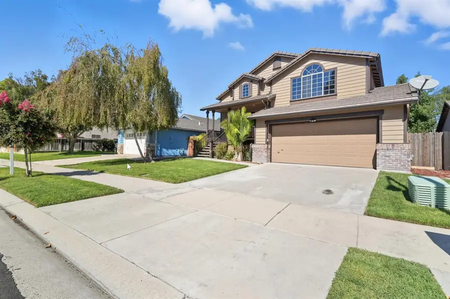 1931 Diamond Oak Way, Manteca, CA 95336 - Image #2