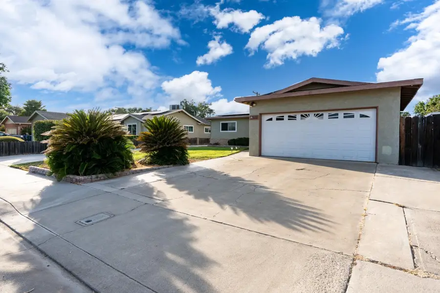 1236 Santa Cruz Way, Los Banos, CA 93635 - Image #2