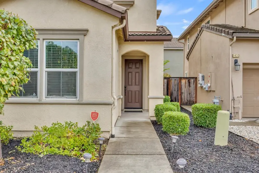 1437 Cummings Way, Folsom, CA 95630 - Image #2