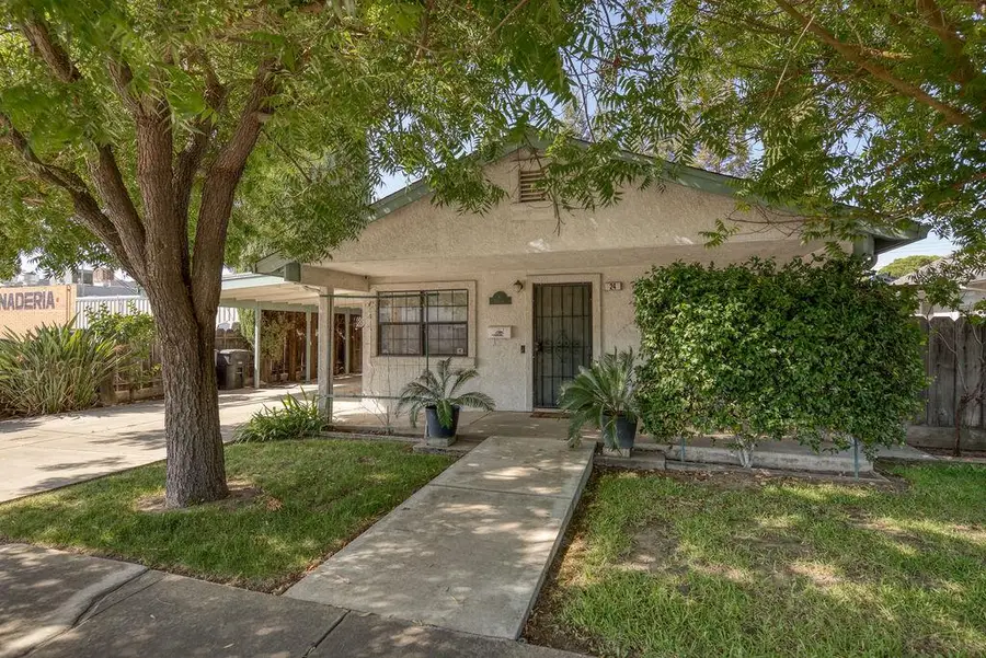 24 N Bryan Avenue, Oakdale, CA 95361 - Image #2