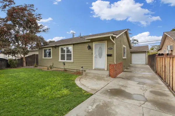 2047 Country Club Boulevard, Stockton, CA 95204