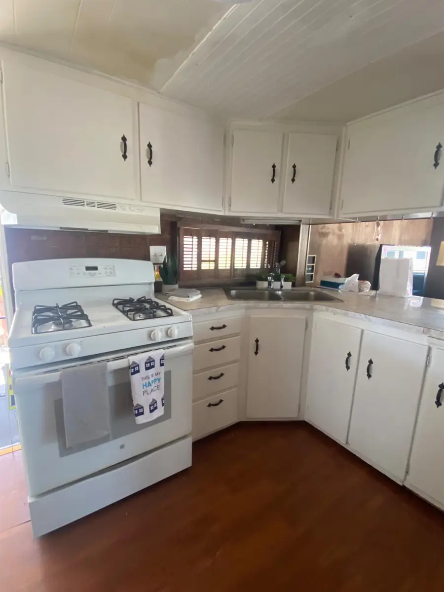 1830 E Yosemite Avenue #7, Manteca, CA 95336 - Image #2