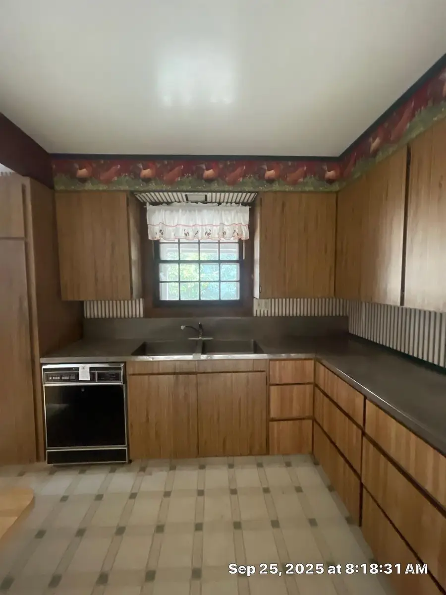 151 S Murdock Avenue, Willows, CA 95988 - Image #3