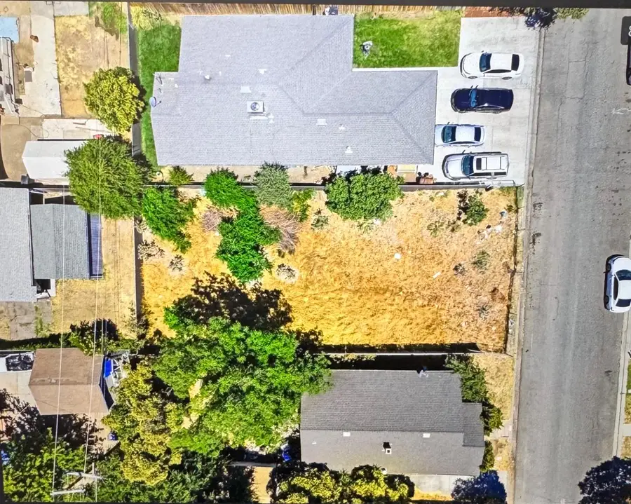 1813 E Anita Street, Stockton, CA 95205 - Image #2