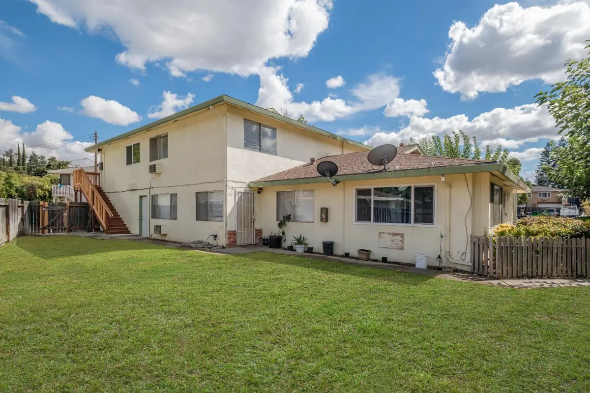 922 Carro Drive, Sacramento, CA 95825 - Image #1