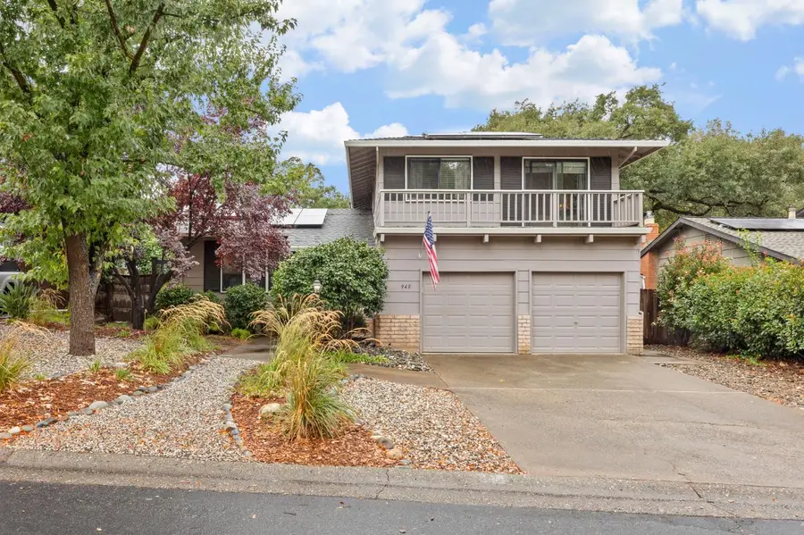 949 King Henry Way, El Dorado Hills, CA 95762 - Image #2