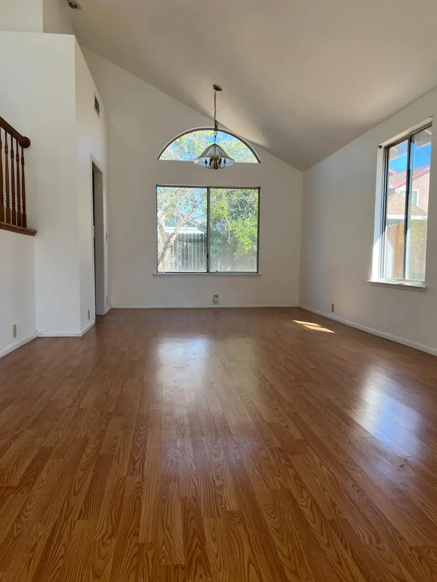 8437 Yermo Way, Sacramento, CA 95828 - Image #2