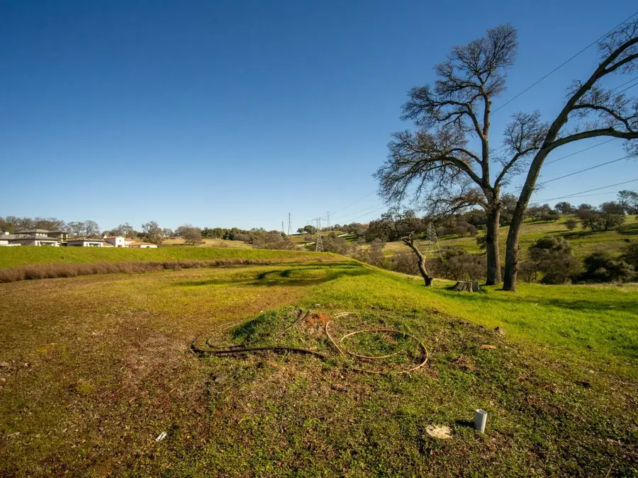 4877 Greyson Creek Drive, El Dorado Hills, CA 95762 - Image #3