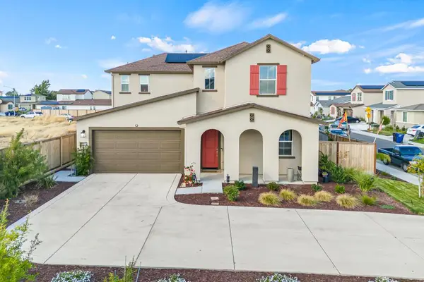 8765 Oldfield Way, Sacramento, CA 95829