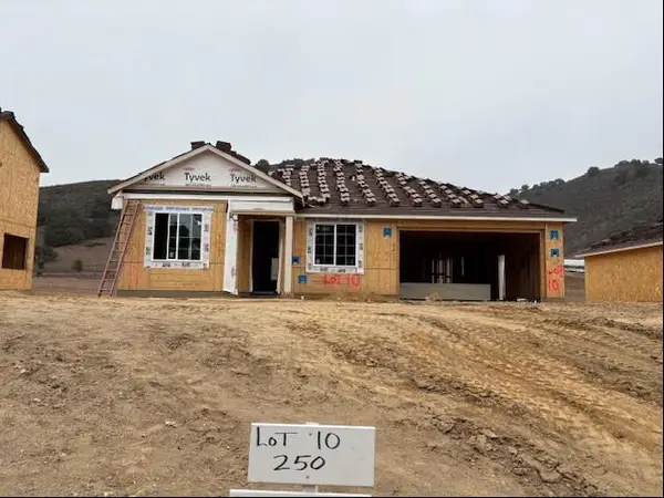 250 Coiner Street, Los Alamos, CA 93440