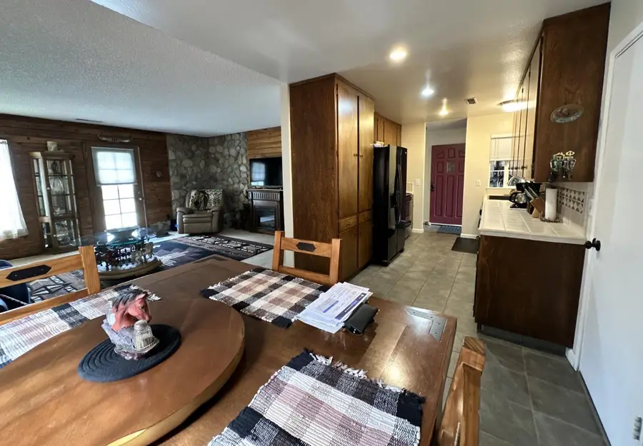 955 Elma St, Hickman, CA 95323 - #3