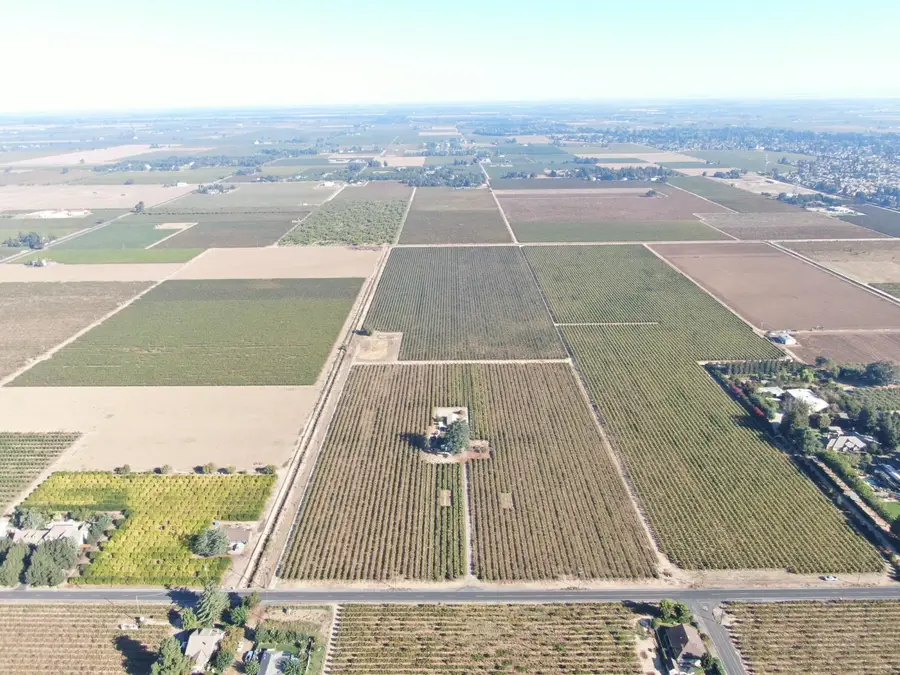 931 W Sargent Road, Lodi, CA 95242 - Image #2