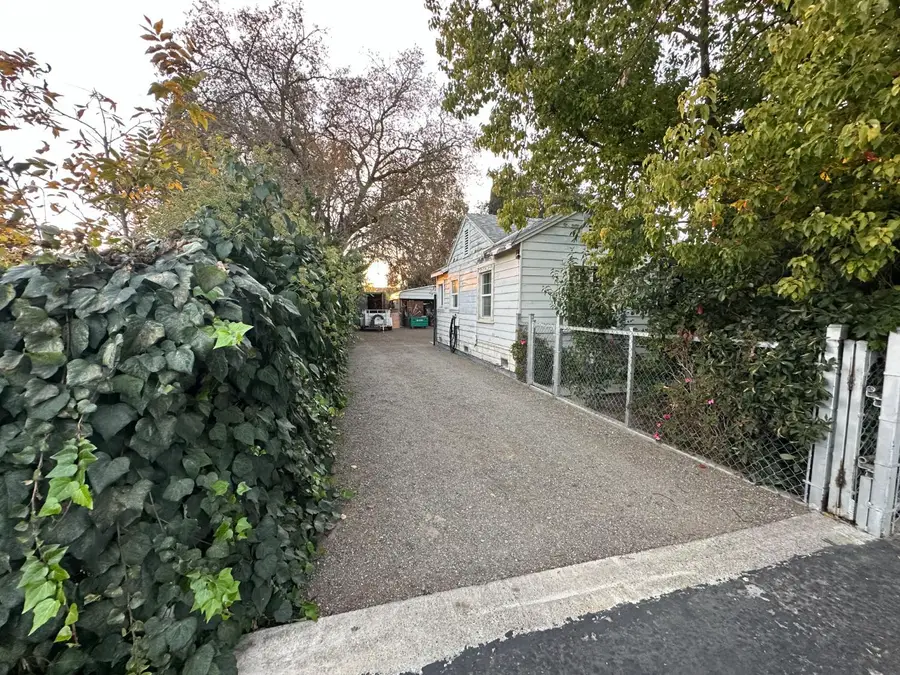 833 S Sinclair Avenue, Stockton, CA 95215 - Image #2