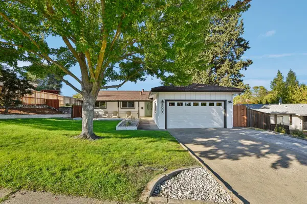 8005 Livorna Way, Fair Oaks, CA 95628