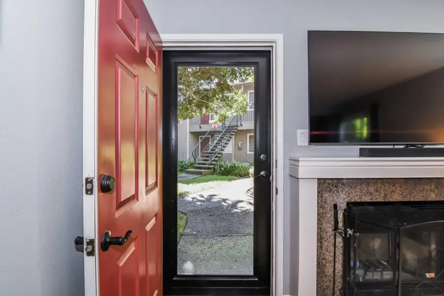 9101 Newhall Drive #31, Sacramento, CA 95826 - Image #2