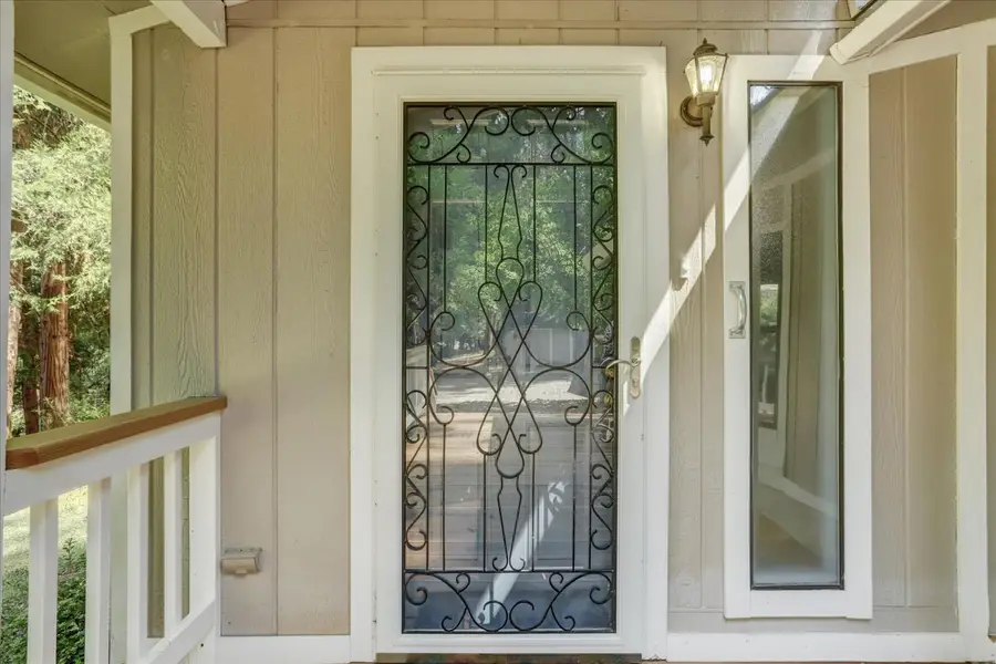 13859 Peardale Lane, Grass Valley, CA 95945 - Image #3