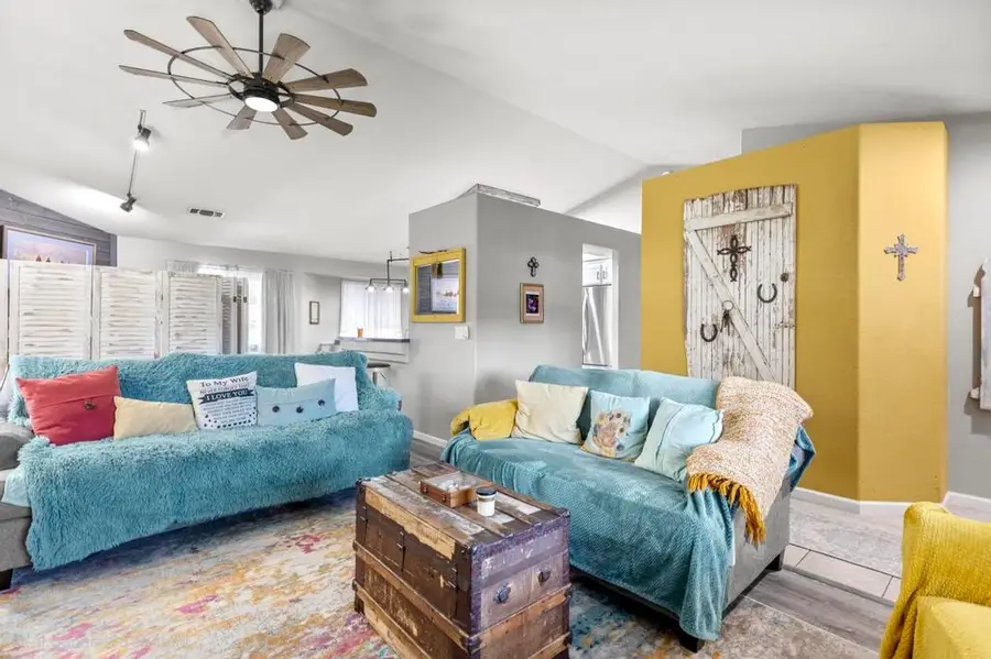 1665 Michelle Drive, Yuba City, CA 95993 - Image #2