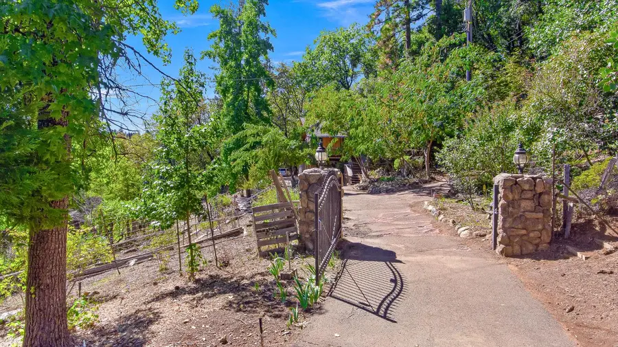 3472 Meyers Road, Camino, CA 95709 - Image #2