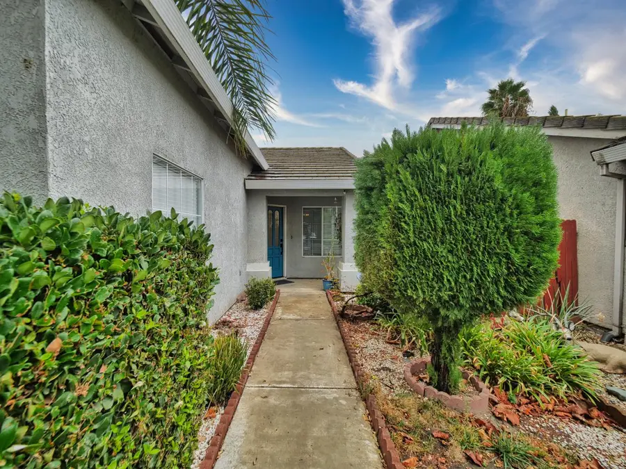 4910 Hearthwood Court, Stockton, CA 95206 - Image #2