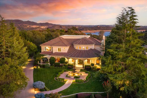 8920 Vista De Lago Court, Granite Bay, CA 95746